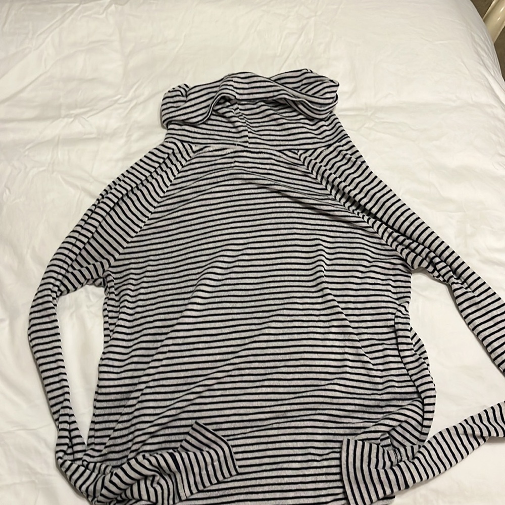Hollister Cowl Neck Stripe Gray/Black Long Sleeve Top XS - Picture 4 of 4